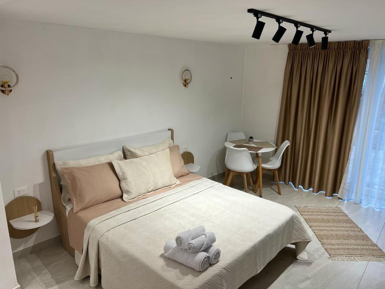 Aloha House Hotel Shkoder Luaran gambar