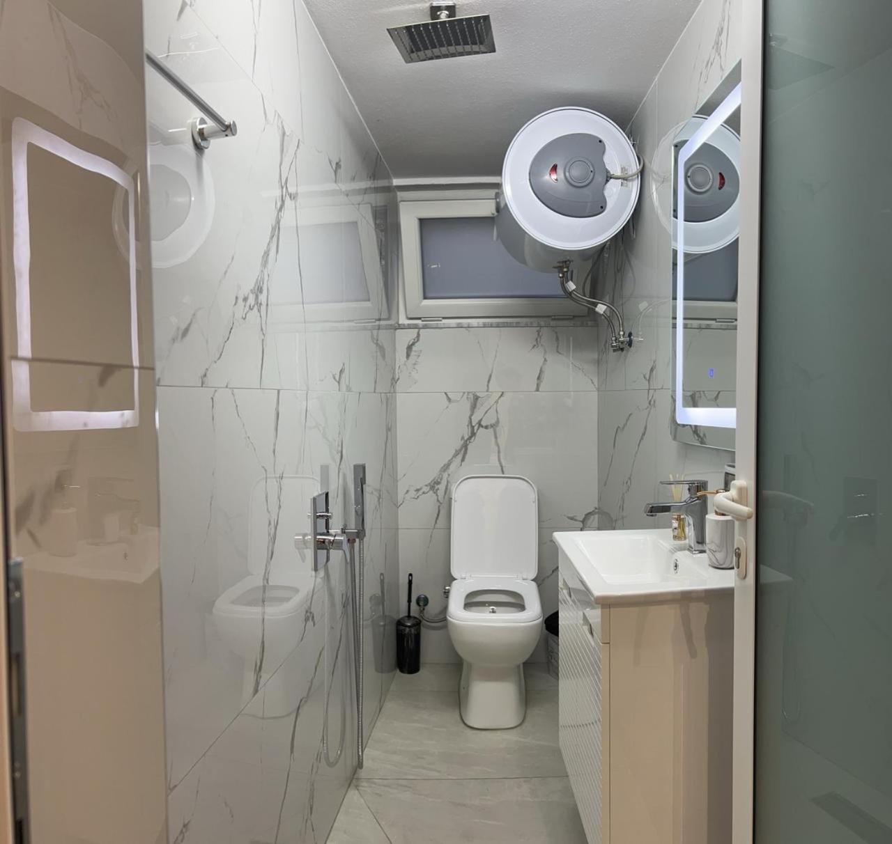 Aloha House Hotel Shkoder Luaran gambar