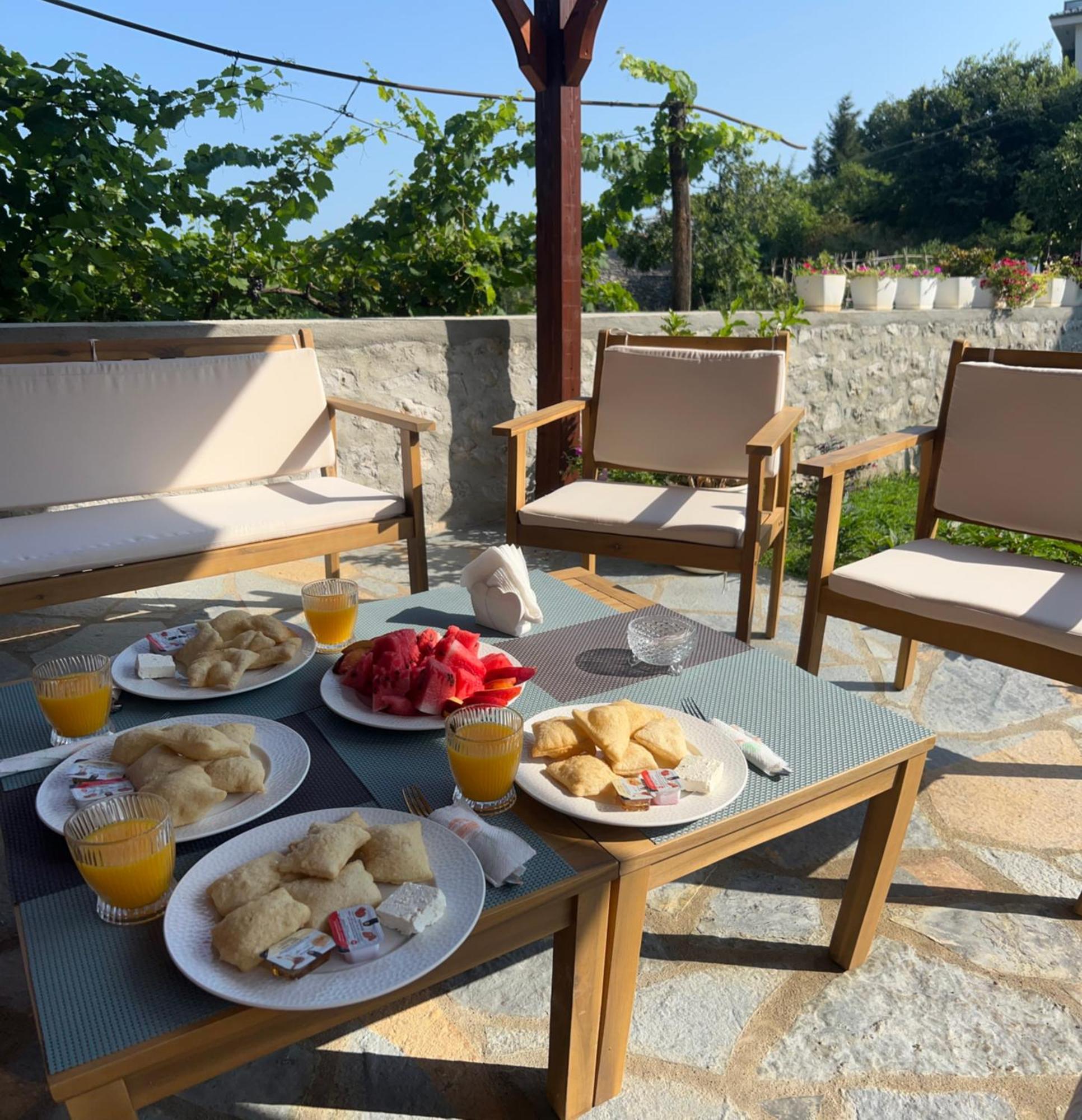 Aloha House Hotel Shkoder Luaran gambar
