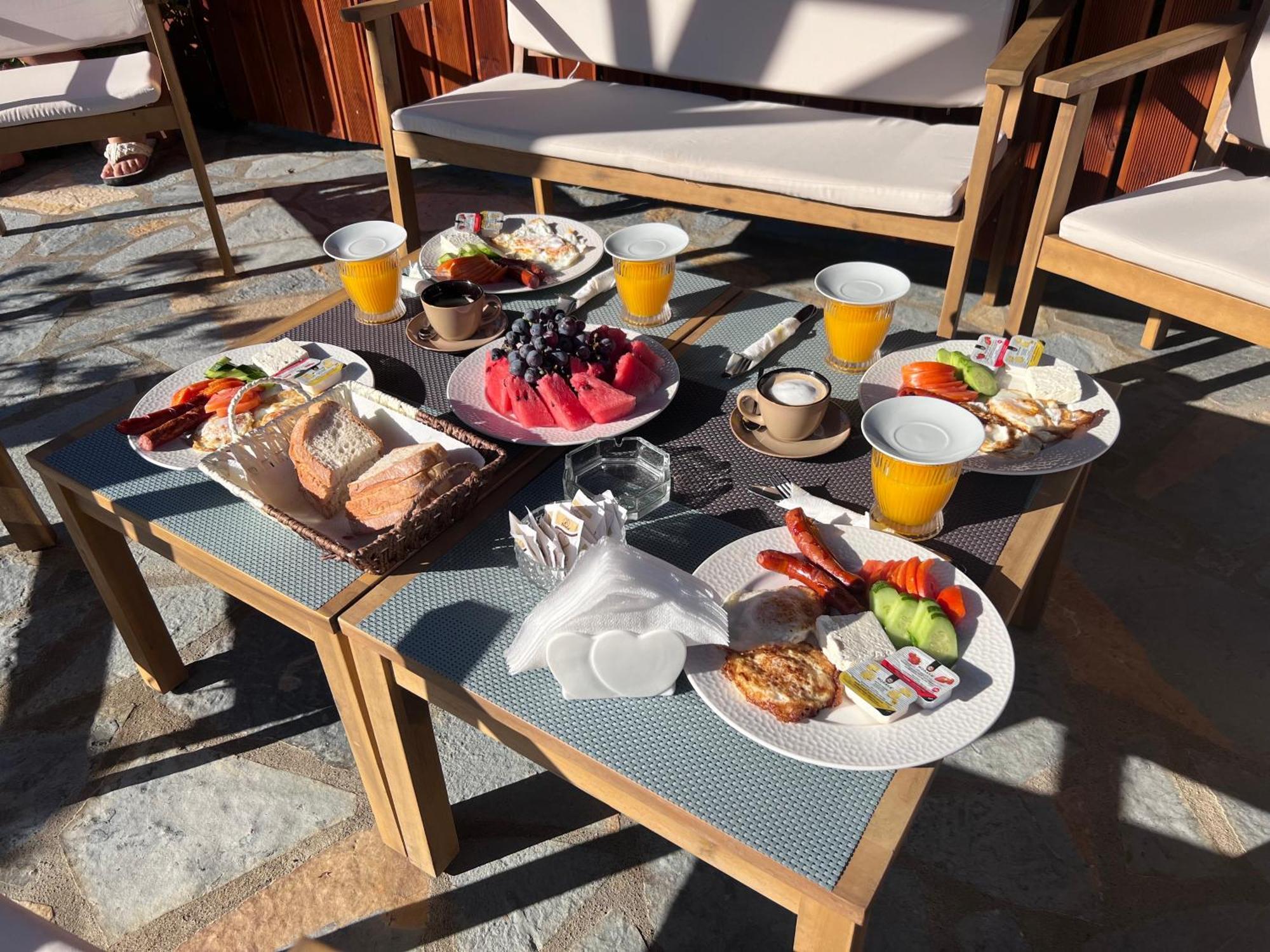 Aloha House Hotel Shkoder Luaran gambar